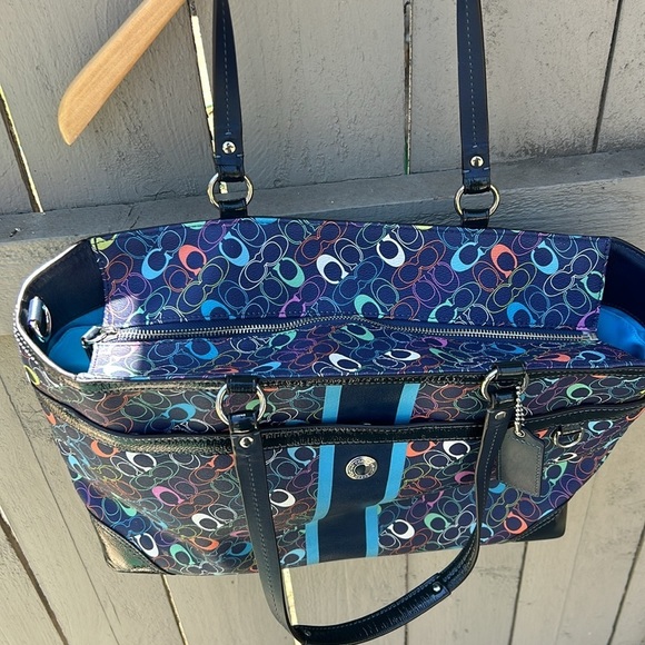 Coach Signature Chelsea Heritage Navy Zip Bag Large Purse in Excellent Condition - Picture 8 of 10